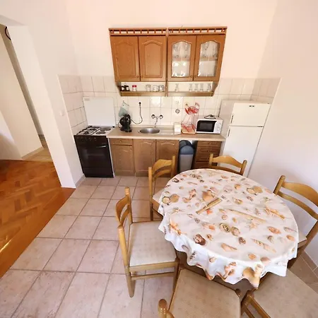 Apartamento Sabina Vrt